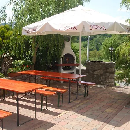 Osterija Na Planinci - Skocjan Caves B&B