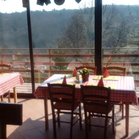 Osterija Na Planinci 4* Divača