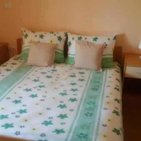 Bed & Breakfast Osterija Na Planinci 3*