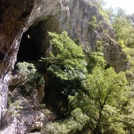 Osterija Na Planinci 3* Divača
