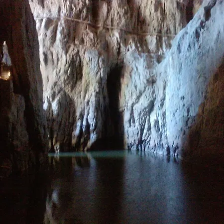 Osterija Na Planinci - Skocjan Caves B&B Divača