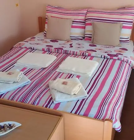 Bed & Breakfast Osterija Na Planinci - Skocjan Caves Divaca