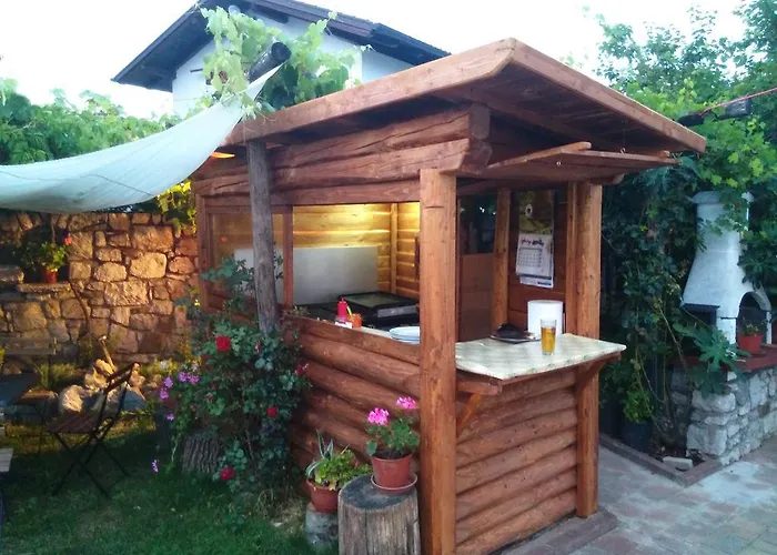 Osterija Na Planinci فندق مبيت وإفطار Divača