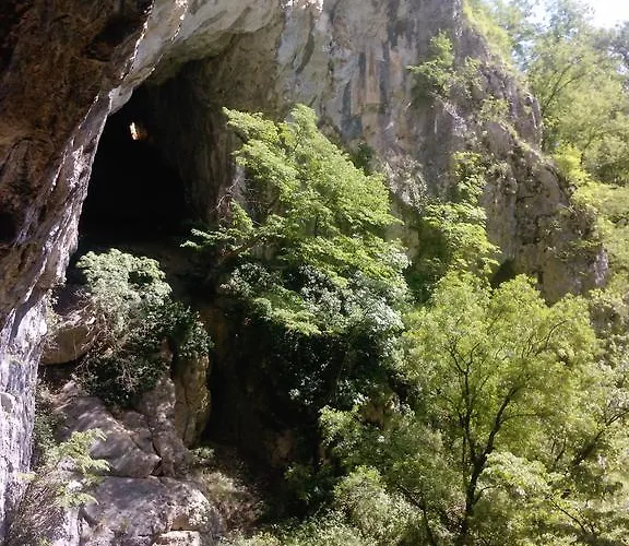 Osterija Na Planinci 4* Divača