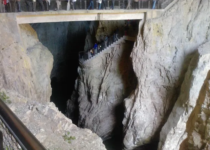 Osterija Na Planinci فندق مبيت وإفطار Divača