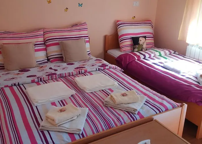 Osterija Na Planinci فندق مبيت وإفطار 4*